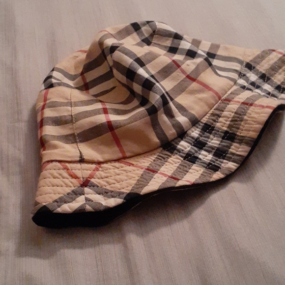 Burberry bucket hat - Picture 2 of 5